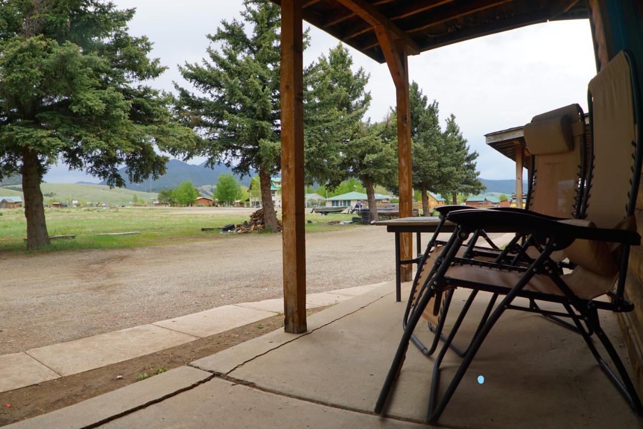 Eagle Nest Fly Shack & Lodge Exterior photo